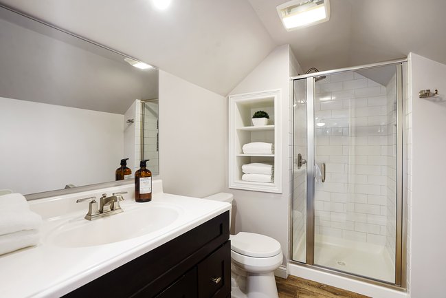 Full Bathroom Four